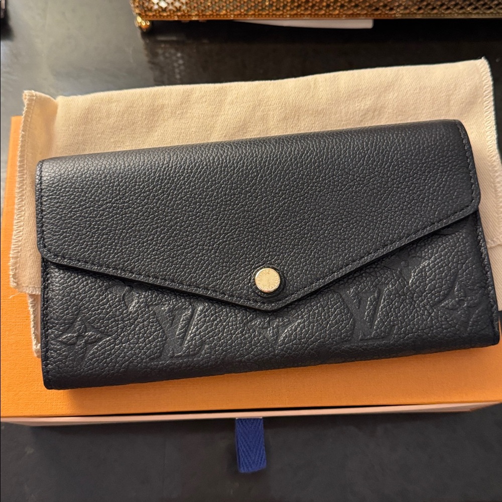 Louis Vuitton Sarah Wallet
